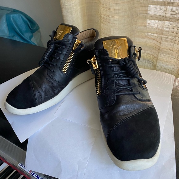 Giuseppe Zanotti Black Gold Leather hi-top Sneakers trainers 41-8 rubber shoes